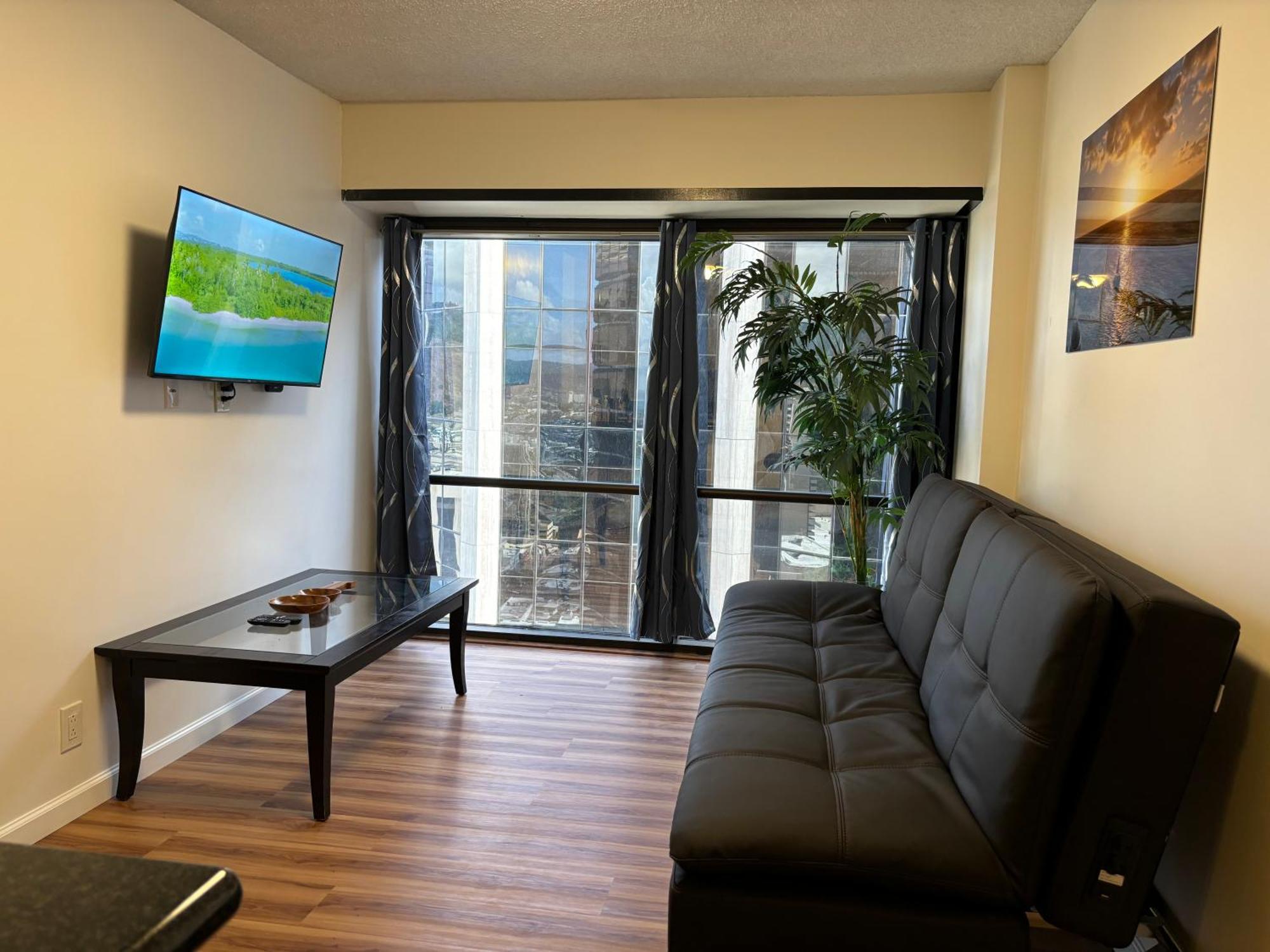 Condotel With Free Parking Wifi Central Ac Honolulu Room photo